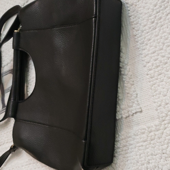 KELLY AND KATIE PURSE - Picture 3 of 6